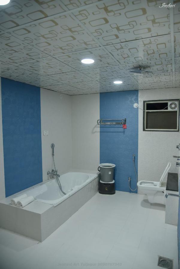 Pawan Executive Tuljapur ภายนอก รูปภาพ
