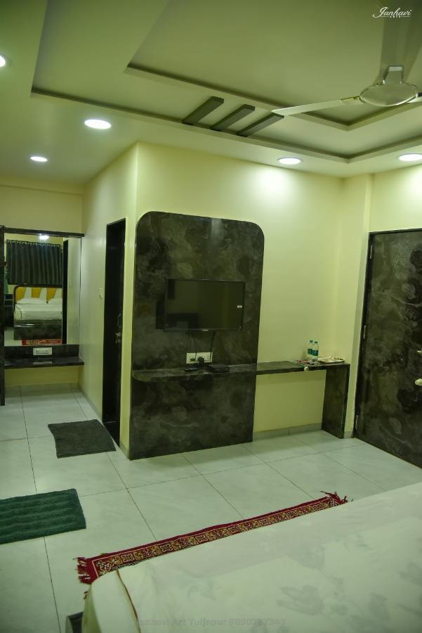 Pawan Executive Tuljapur ภายนอก รูปภาพ