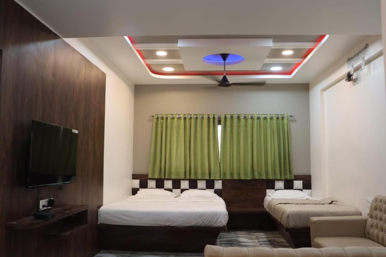 Pawan Executive Tuljapur ภายนอก รูปภาพ