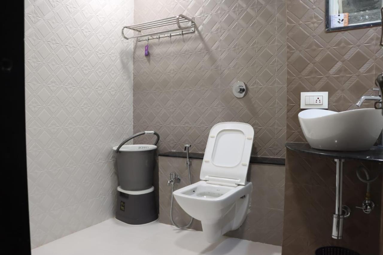 Pawan Executive Tuljapur ภายนอก รูปภาพ