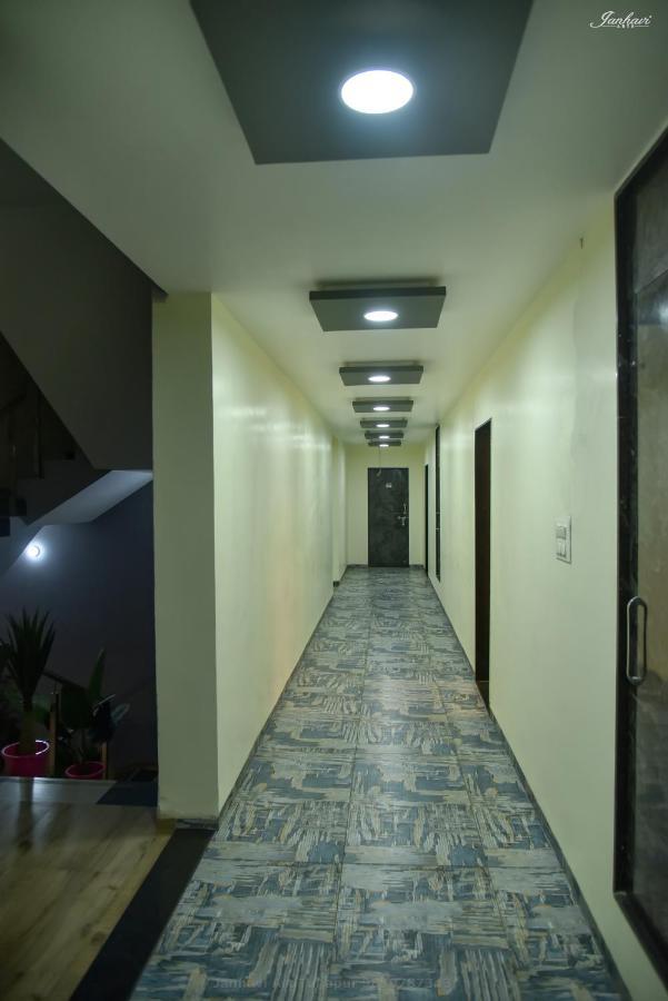 Pawan Executive Tuljapur ภายนอก รูปภาพ